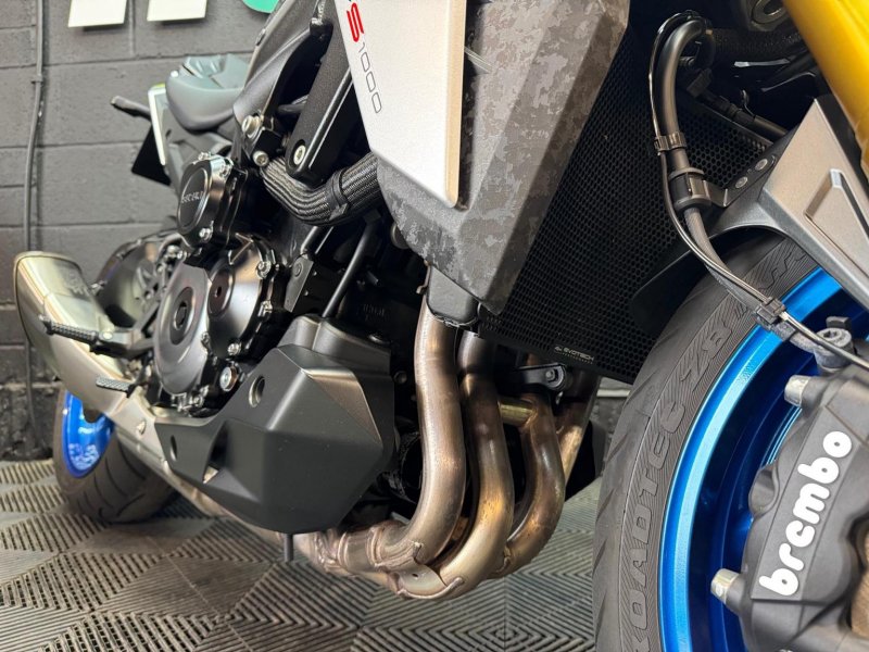 SUZUKI GSX-S1000