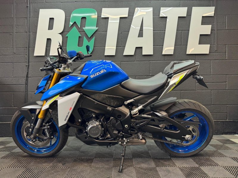 SUZUKI GSX-S1000