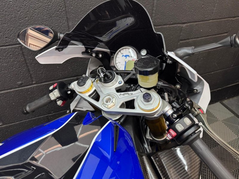BMW HP4