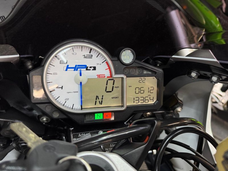 BMW HP4