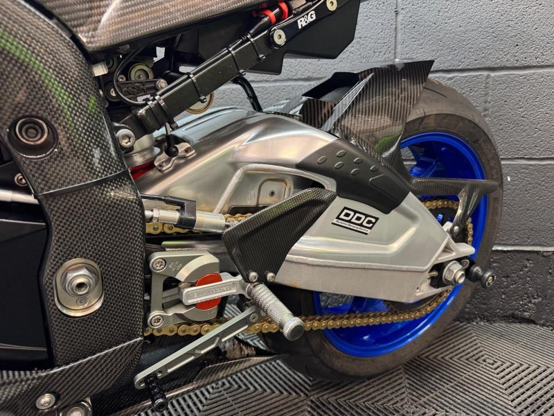 BMW HP4