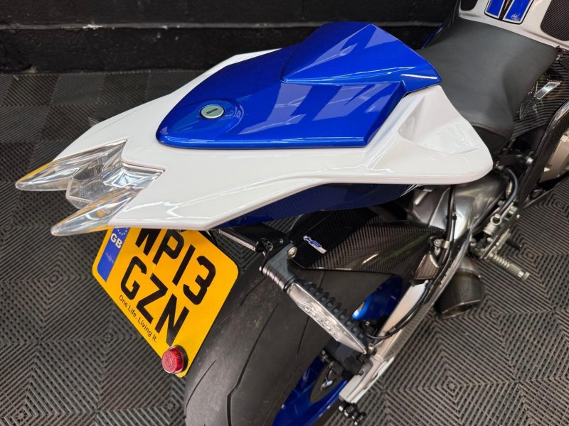 BMW HP4