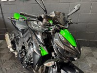 KAWASAKI Z1000