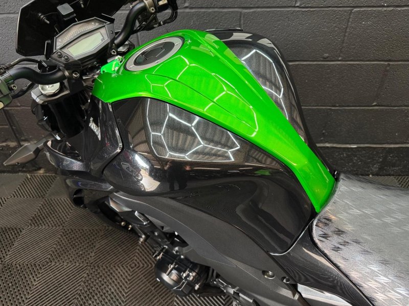 KAWASAKI Z1000