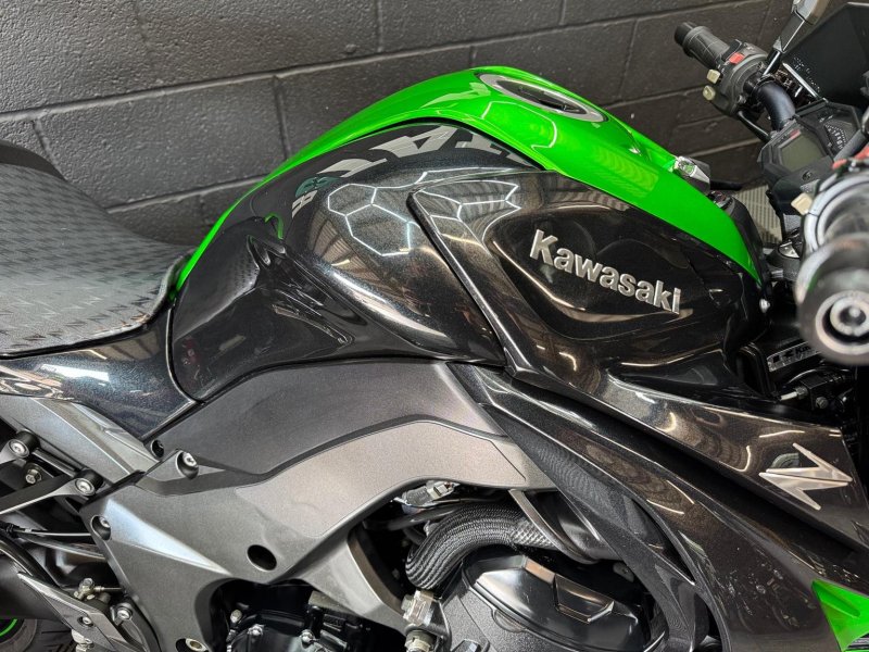 KAWASAKI Z1000