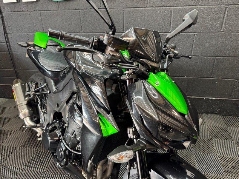 KAWASAKI Z1000
