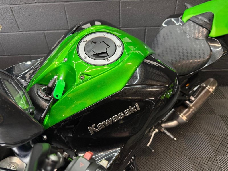 KAWASAKI Z1000