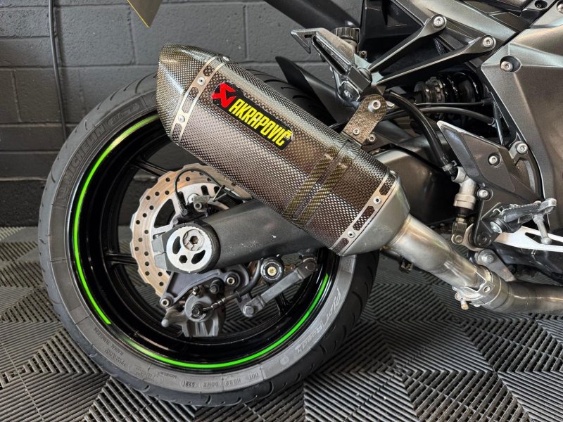 KAWASAKI Z1000