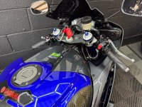 YAMAHA R6