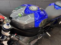 YAMAHA R6