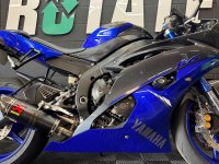 YAMAHA R6