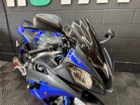 YAMAHA R6