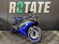 YAMAHA R6