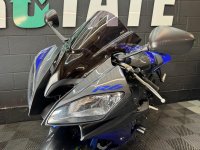 YAMAHA R6