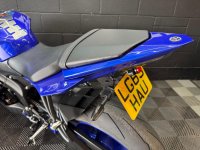 YAMAHA R6