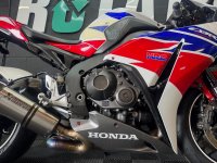 HONDA CBR1000RR Fireblade