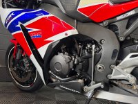 HONDA CBR1000RR Fireblade