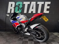 HONDA CBR1000RR Fireblade