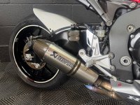 HONDA CBR1000RR Fireblade