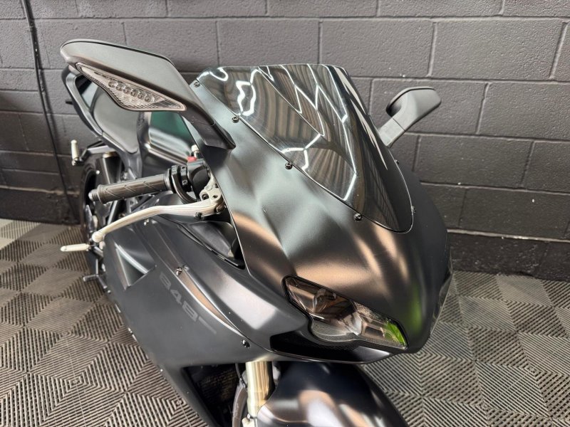 DUCATI 848
