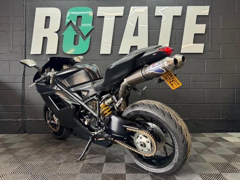 DUCATI 848