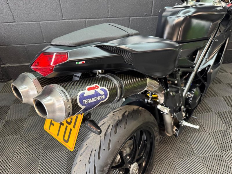 DUCATI 848