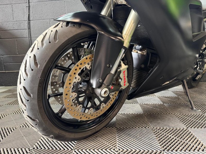 DUCATI 848