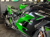 KAWASAKI Ninja H2 SX