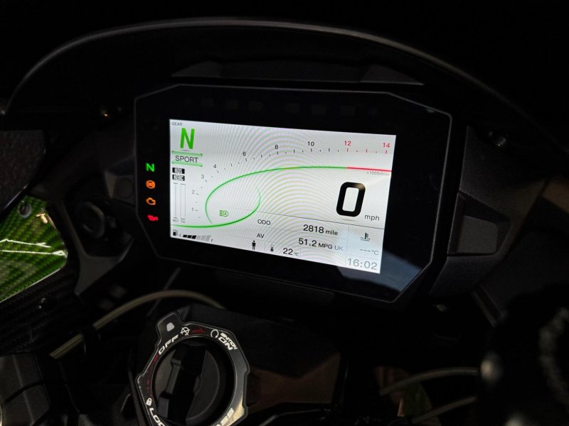 KAWASAKI Ninja H2 SX