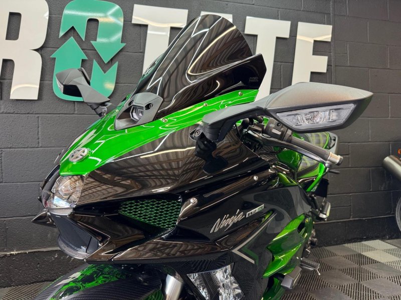 KAWASAKI Ninja H2 SX