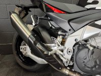 APRILIA Tuono 1100 V4