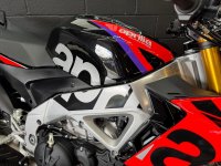 APRILIA Tuono 1100 V4
