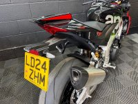 APRILIA Tuono 1100 V4