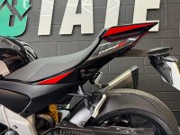 APRILIA Tuono 1100 V4