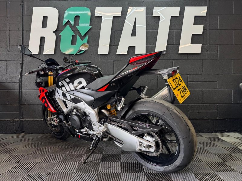 APRILIA Tuono 1100 V4