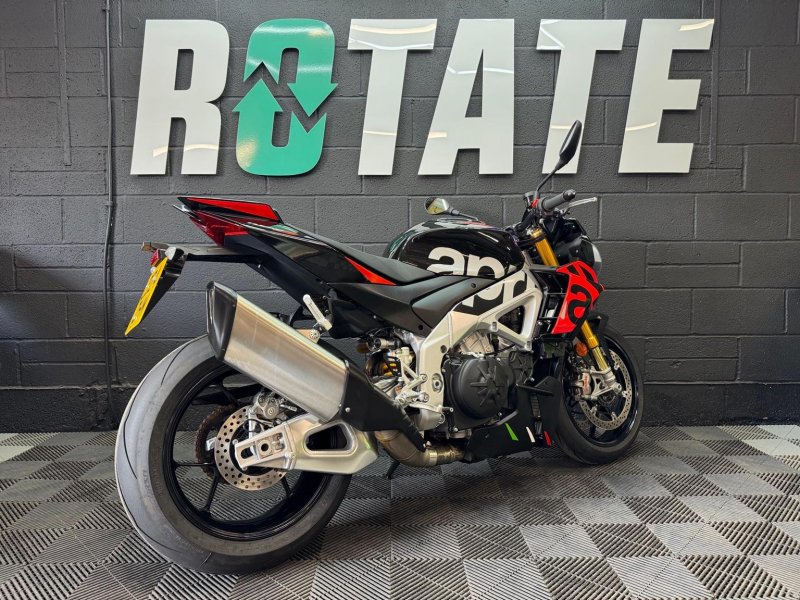 APRILIA Tuono 1100 V4