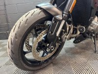 TRIUMPH Trident