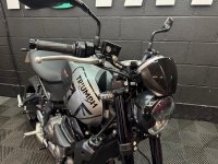 TRIUMPH Trident