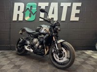 TRIUMPH Trident