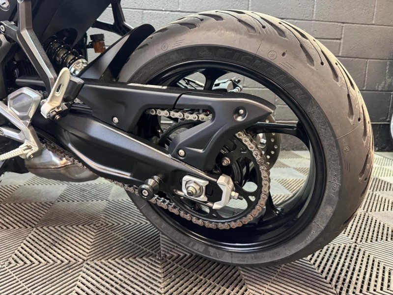 TRIUMPH Trident