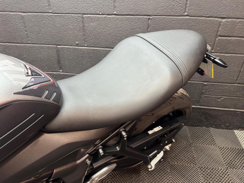 TRIUMPH Trident