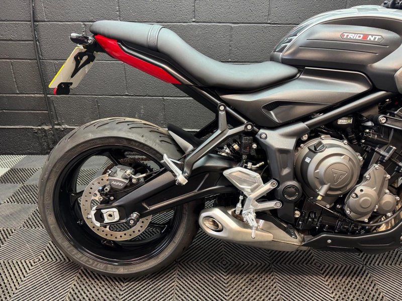 TRIUMPH Trident