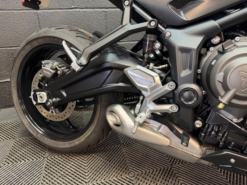 TRIUMPH Trident