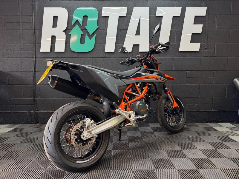 KTM 690 SMC R