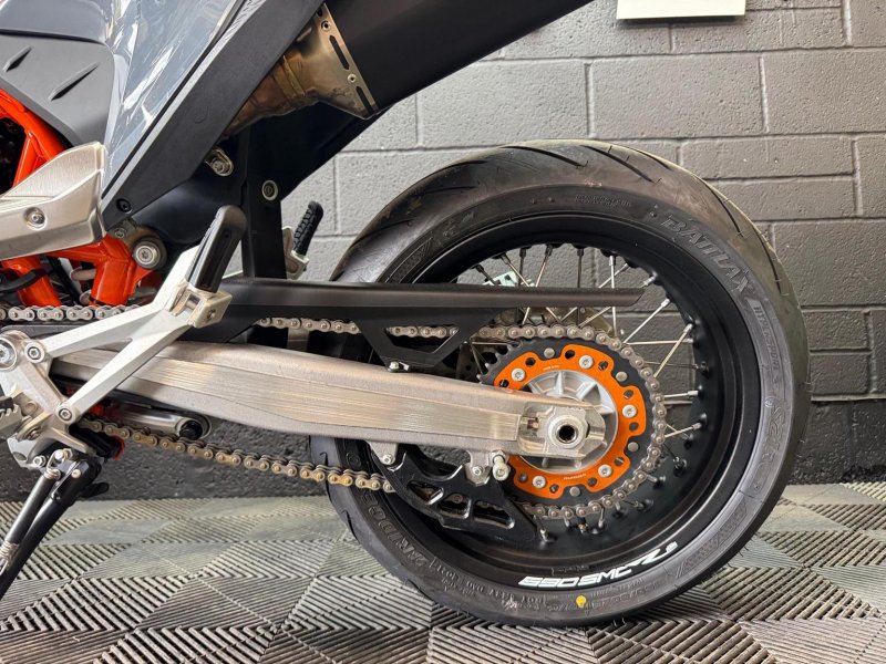 KTM 690 SMC R