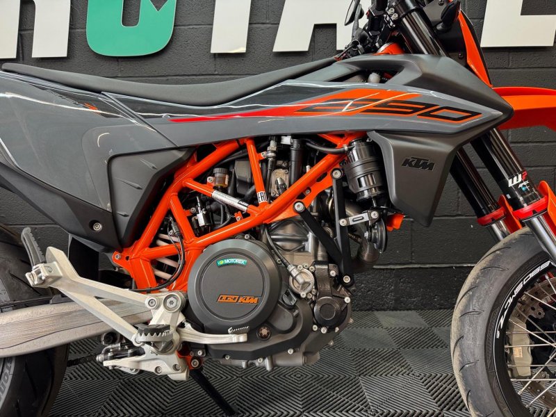 KTM 690 SMC R