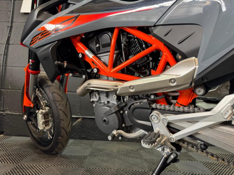 KTM 690 SMC R