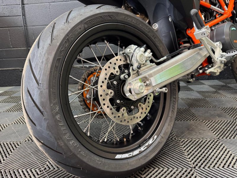 KTM 690 SMC R