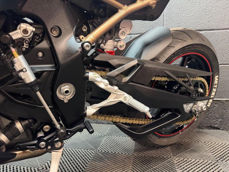 BMW S1000RR