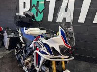 HONDA CRF1000L Africa Twin